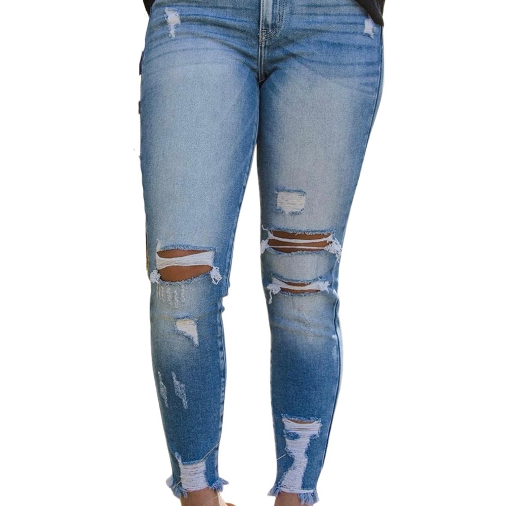 *VIRAL* KanCan Distressed Ankle Skinny Jeans